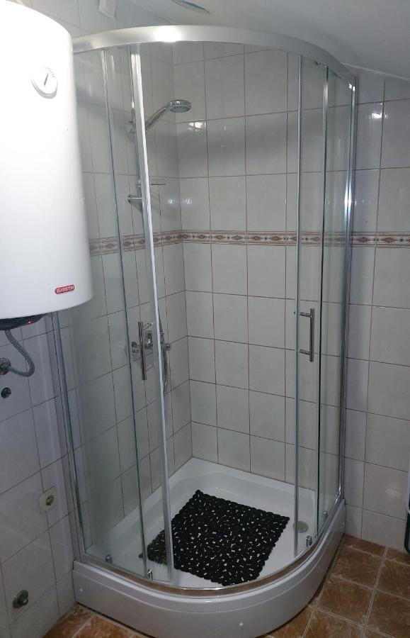 Apartmani Admiral Viskovo Ngoại thất bức ảnh