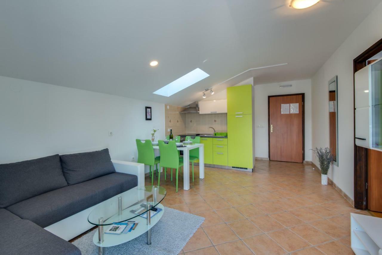 Apartmani Admiral Viskovo Ngoại thất bức ảnh