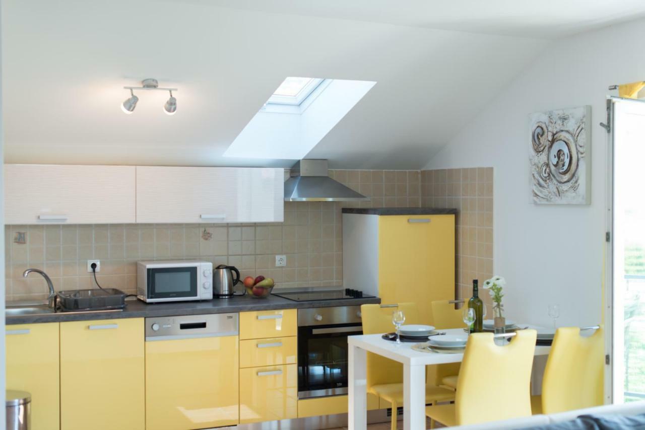 Apartmani Admiral Viskovo Ngoại thất bức ảnh