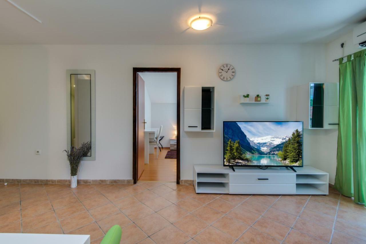 Apartmani Admiral Viskovo Ngoại thất bức ảnh